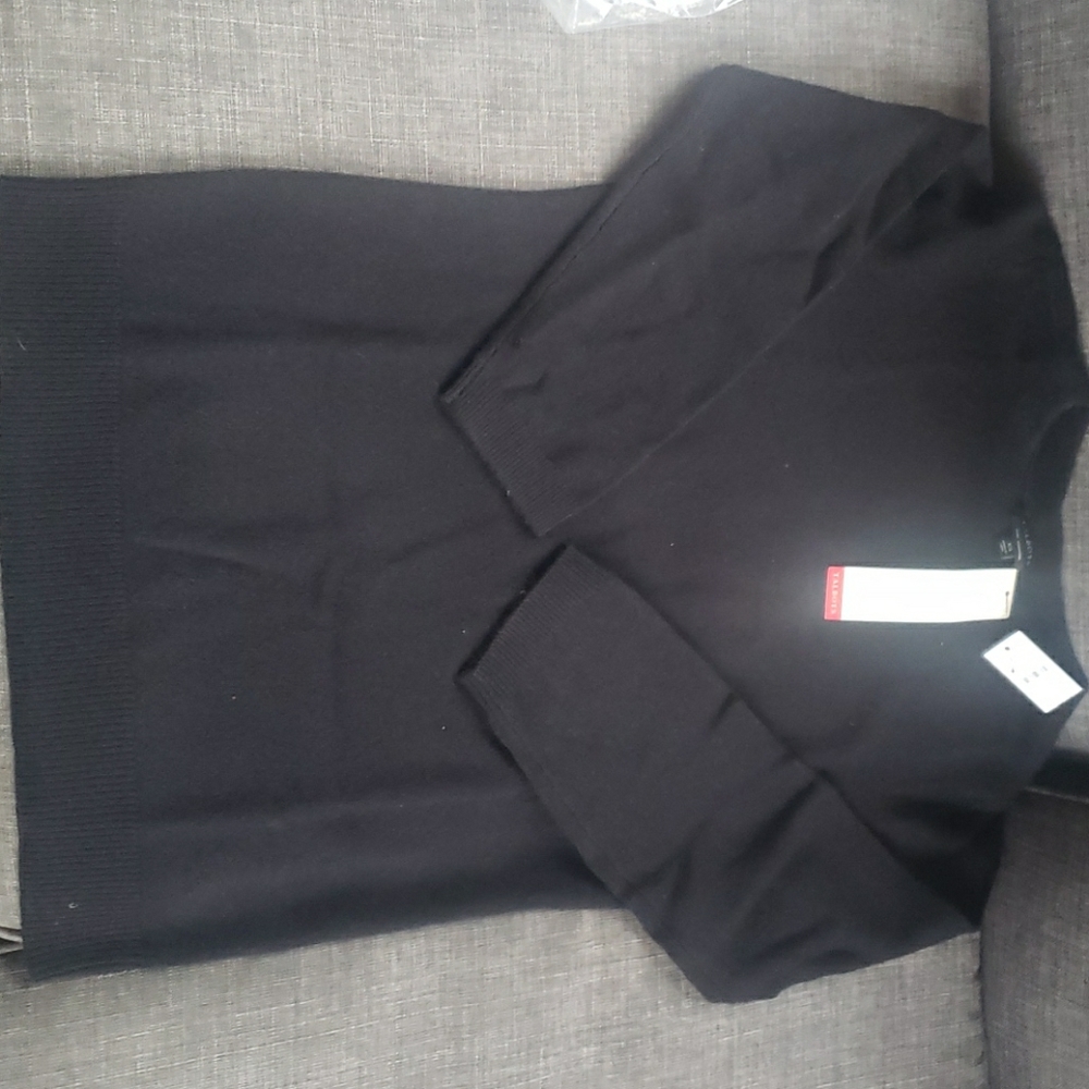 Black cashmere sweater